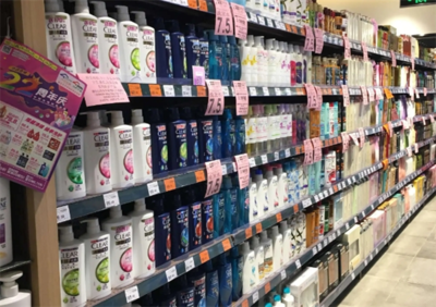 易平日化連鎖店 連鎖模式的創(chuàng)新與便民服務(wù)典范