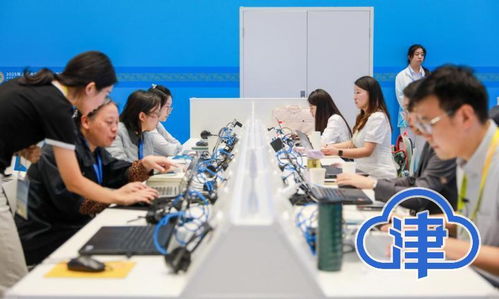 津云探訪2025年上合組織峰會新聞中心 貼心服務與科技賦能融合，非遺體驗與信息技術咨詢并重